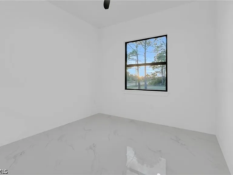 1601 Clark Ave — Photo 19