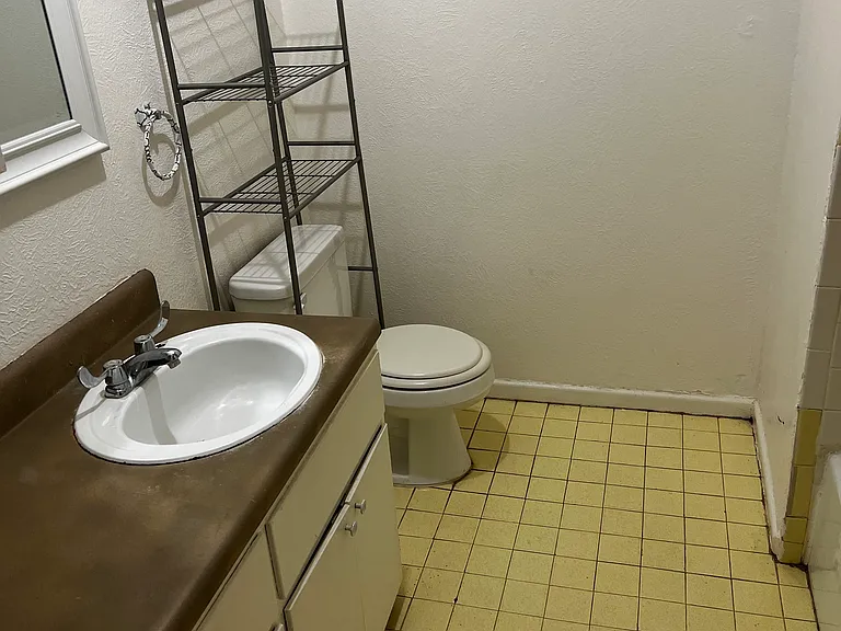 608 W Alice Ave #608A — Photo 7