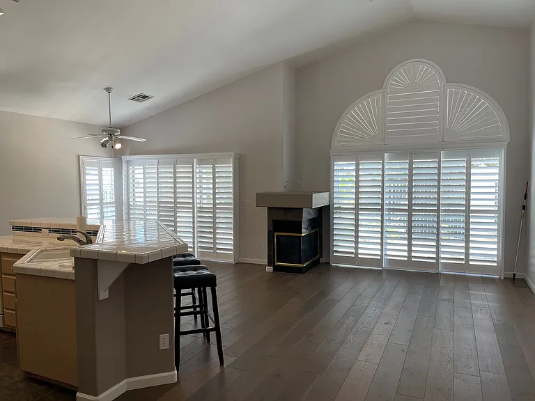 135 Wildhorn Ct — Photo 5