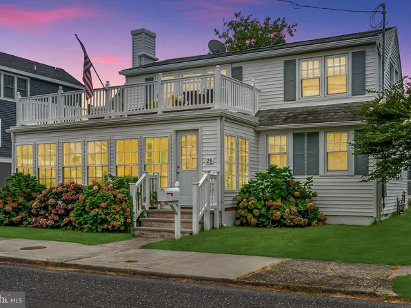 26 W Delaware Ave, Brant Beach, NJ 08008
