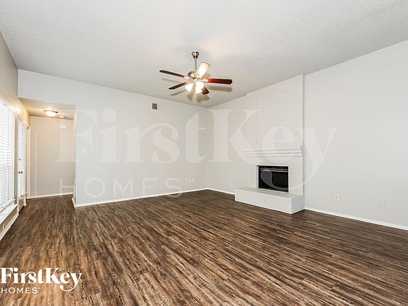 3rd image of 6317 Brookcrest Dr