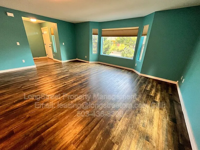 4833 NE 18th Ave — Photo 8