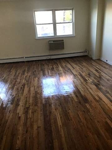 1st image of 3248 Colden Ave #2