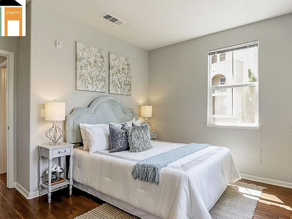 3rd image of 1670 Avina Cir Unit 1