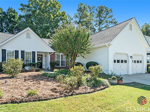 3rd image of 425 Madison Chase Drive