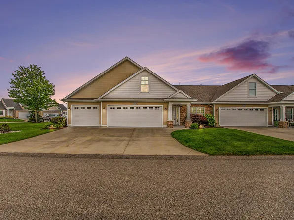 6597 Potters Wheel Dr, Caledonia, MI 49316