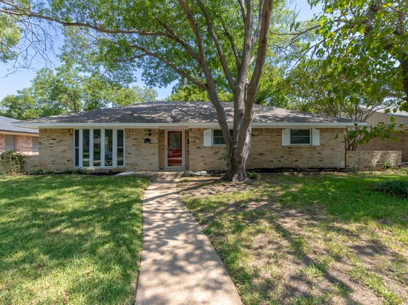 1722 Esquire Pl, Grand Prairie, TX 75050