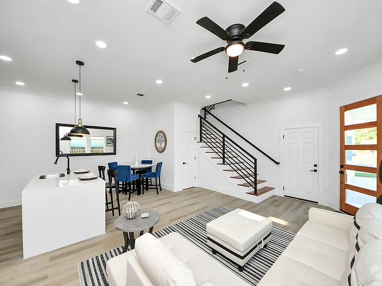9307 Jutland Rd — Photo 2