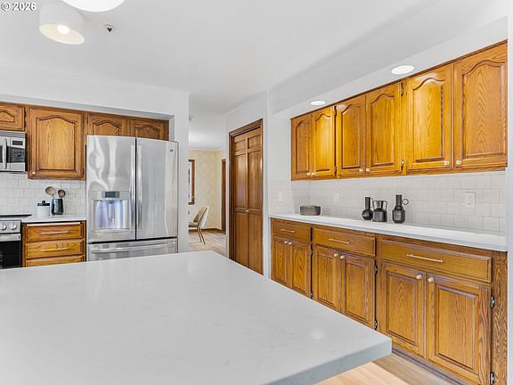 5th image of 8062 SW Edgewater W