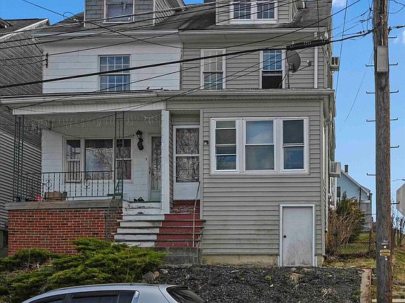 2nd image of 659 Pine Hill St