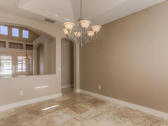 5th image of 16321 Nikki Ln