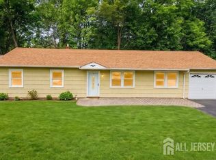 10 Brook Hollow Rd, Piscataway, NJ 08854