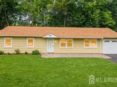 10 Brook Hollow Rd, Piscataway, NJ, 08854