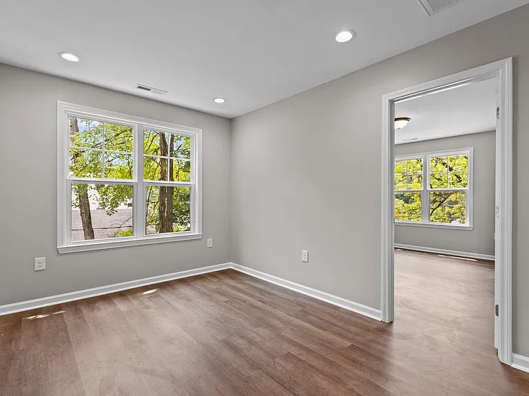 214 N Guthrie Ave #A — Photo 12