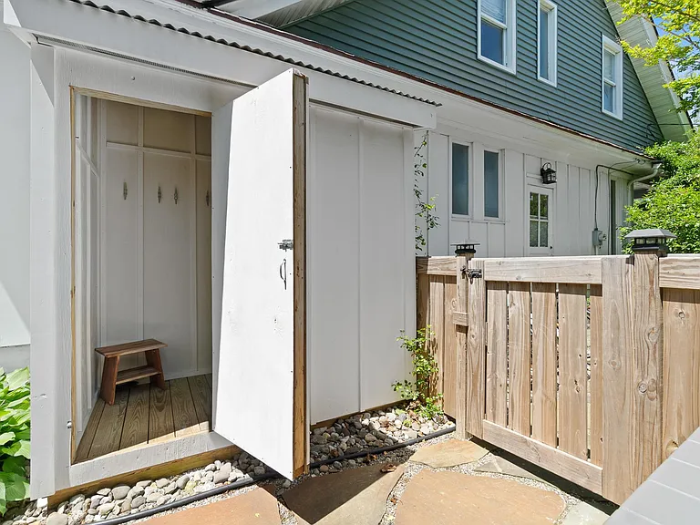 818 Trenton Ave — Photo 48