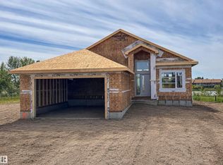 153 Houle Dr, Morinville, AB T8R0E1