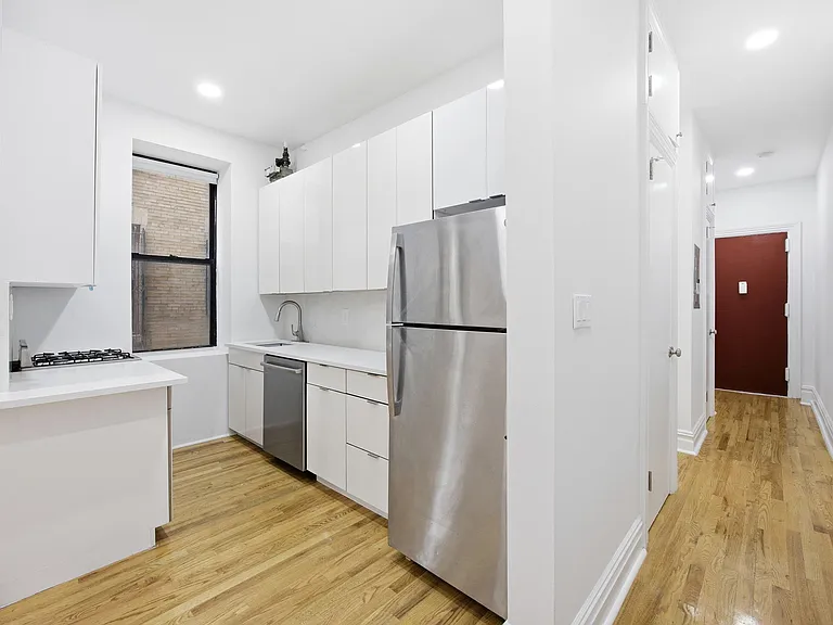 160 Wadsworth Ave #104 — Photo 5