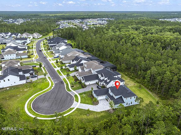 3rd image of 335 HARPERS MILL Drive
