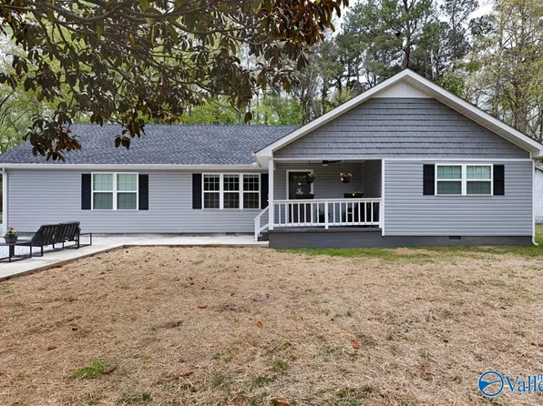 1637 Ready Section Rd, Toney, AL 35773
