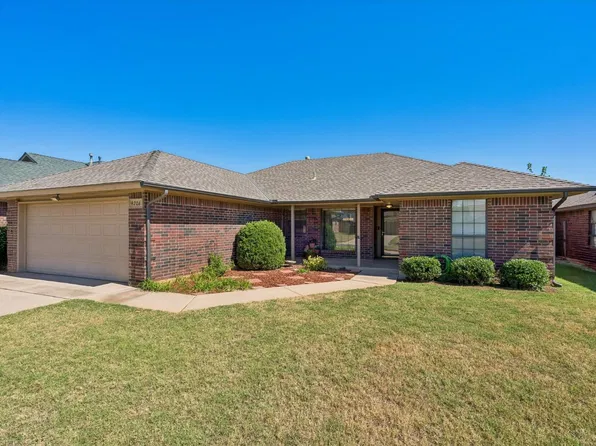 9206 S Bryant Ter, Moore, OK 73160