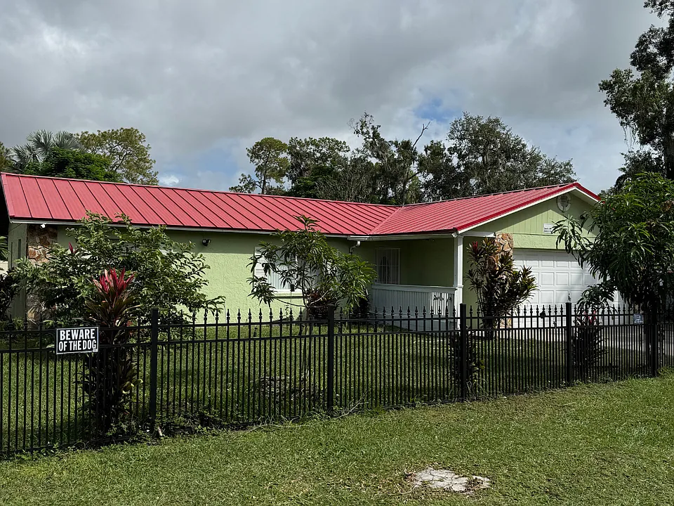 108 Burchwood Ave