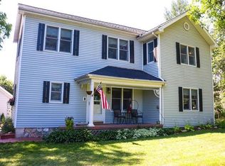 933 W Deerfield Rd, Mount Pleasant, MI 48858