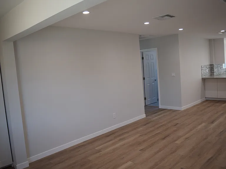 8848 Katherine Ave — Photo 17