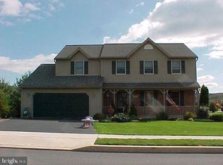 121 Hill Rd, Blandon, PA 19510