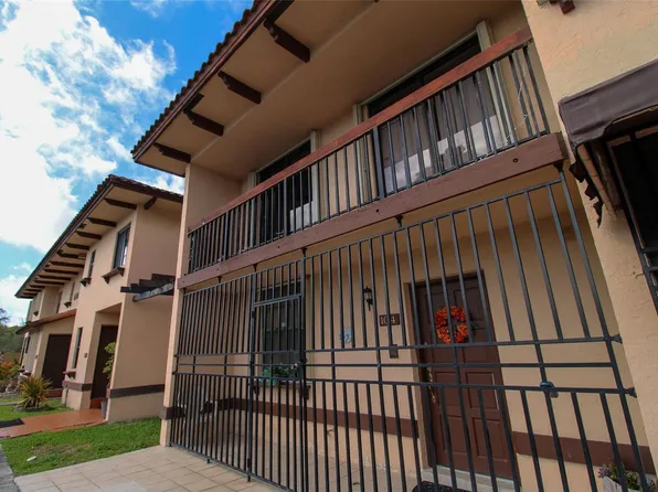 1790 SW 122nd Place #104-X, Miami, FL 33175