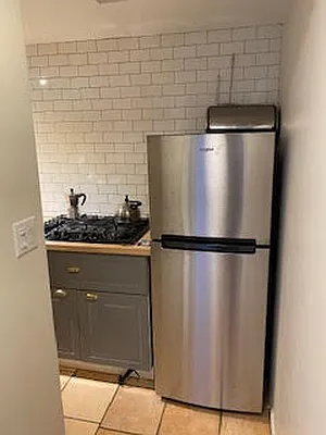 Rented by R New York | media 22