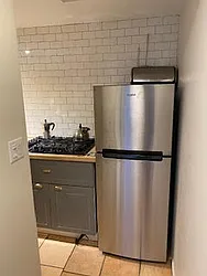 Rented by R New York