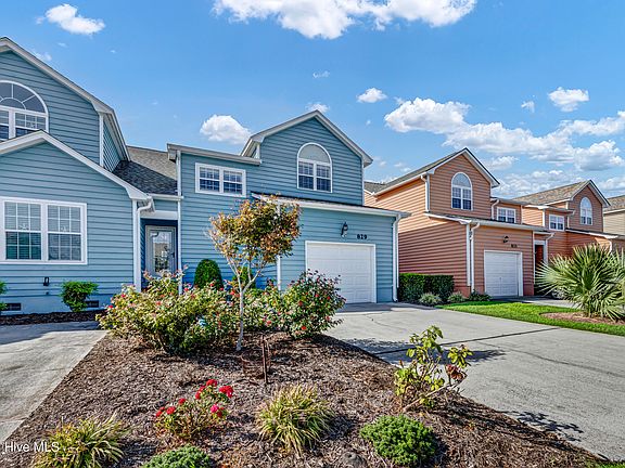 3rd image of 829 Sloop Pointe Lane