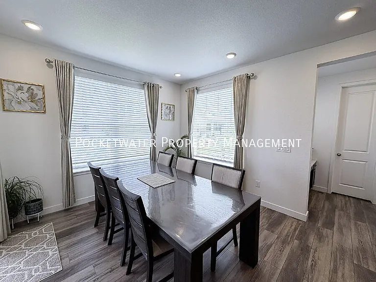 1856 Meagan Way — Photo 15