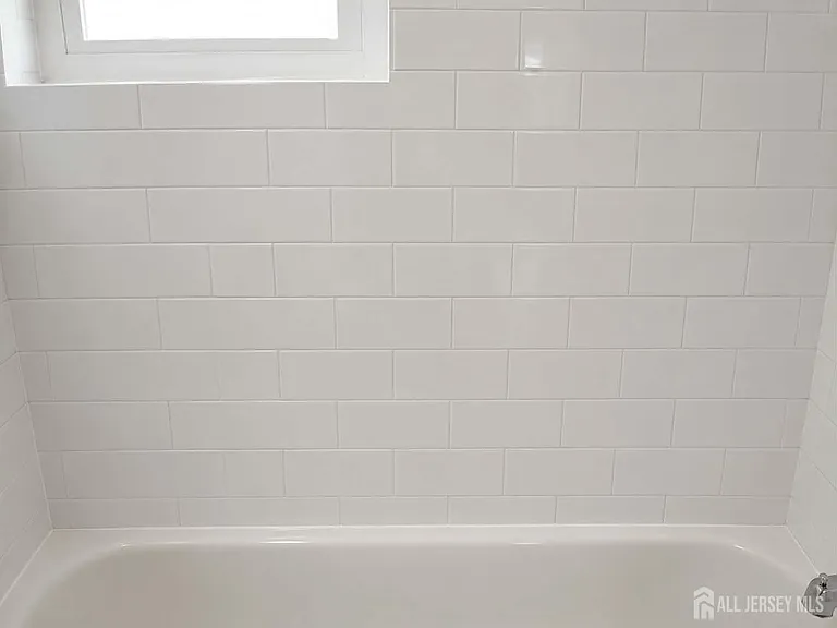 289 Main St #4R — Photo 7