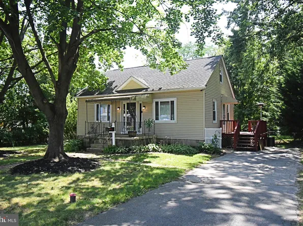 1308 W James St, Norristown, PA 19401