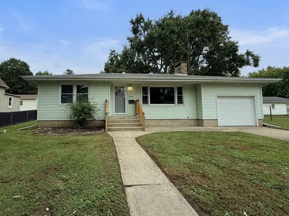 408 S Prairie St, Lacon, IL 61540