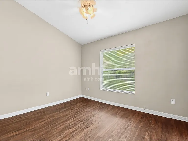 3213 Dunstable Dr — Photo 16