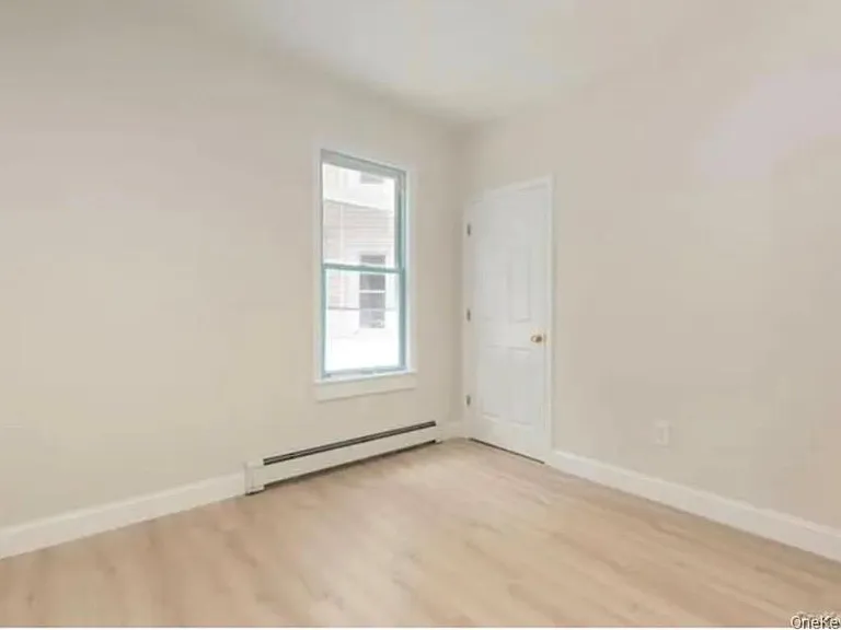 106 Winnikee Ave #3 — Photo 5