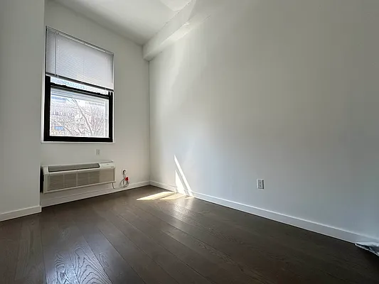 Rented by Compass | media 9