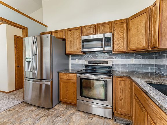 3rd image of 1936 N Country Walk Ln
