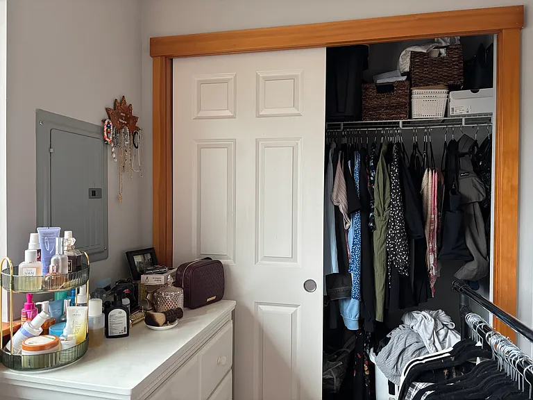 9541 Interlake Ave N #C — Photo 11
