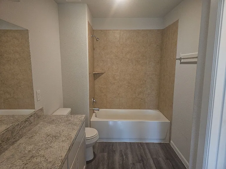 501 Hines Ave — Photo 7