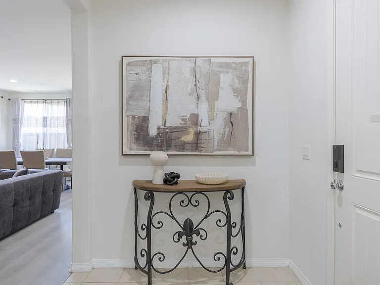 417 Encanto Ln — Photo 8
