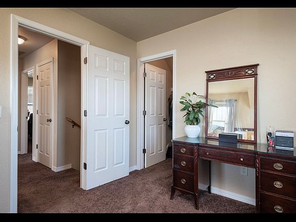3rd image of 4252 Hermione Ln