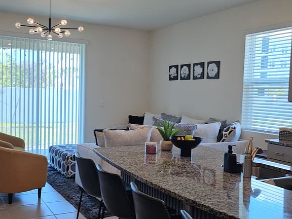 2nd image of 1392 Isleta Loop