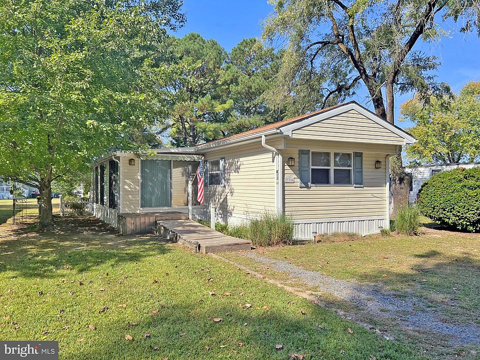 1st image of 23786 Evergreen Ln #E-27