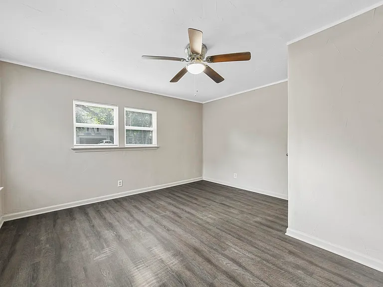 2717 Townsend Dr — Photo 39