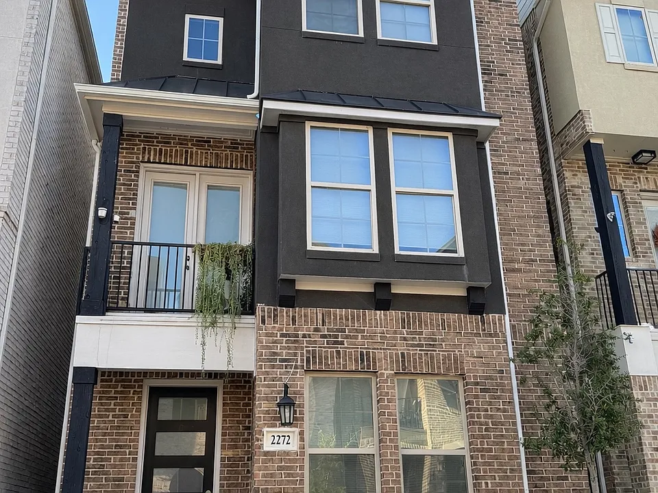 2272 Palomino St