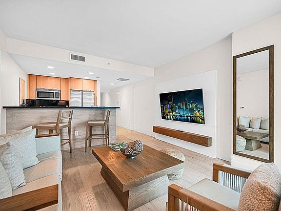 3rd image of 505 N Ft Lauderdale Beach Boulevard N #805