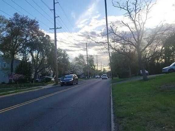 3rd image of 63 Bethany Rd